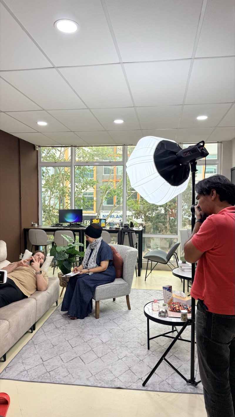 Behind the scenes of the Find Calm Therapy photoshoot